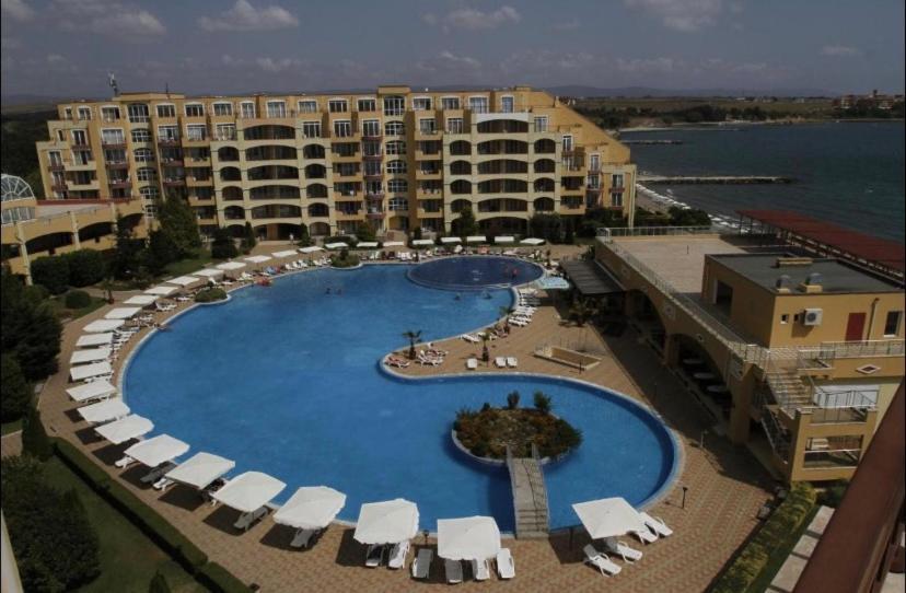 Midia Grand Resort, Aheloy Luaran gambar